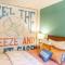Lake Front Nautical Oasis- Hot Tub, Fireplace, King Bed - 希博伊根