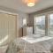 Spacious Modern Home about 1 Mi to Camelback Mountain! - Tannersville