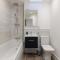 Jollys-Contemporary Beachfront Property, Pet Friendly with Hot Tub