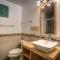 4BR 3 and half Bath with Spa Whirlpool and Playground for 14 guests - Coeur d'Alene