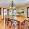 3 Mi to Dtwn Gem with Patio and Fire Pit in New Haven - نيو هافن