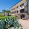 Apartments with a parking space Lovran, Opatija - 23701 - 洛夫兰