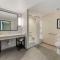 Comfort Inn & Suites Miami International Airport