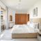 FIRST CLASS 1BR Classy with Lake view - Dubai