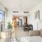 FIRST CLASS 1BR Classy with Lake view - Dubai