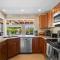 Private Village Home with Heated pool & spa with private front courtyard - Siesta Key