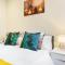 Modern 2-Bed London Flat with King Bed -25 off for Long Stay Guests-Sleeps 6-Book Instantly! - Barnet