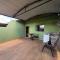 Loft individual com Ar-condicionado Próximo ao shopping - A