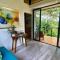 Casita Jungle Nest, 5 minutes drive to Playa Linda, 15 to Dominical, Wifi Starlink - Matapalo