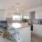 Stunning 2 bed & 2 bath, Seaview, pets welcome! - Southbourne