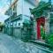 Esty House