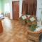 Zeta Guest House, Dago