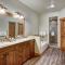 Spacious, Updated Townhome with Private Garage condo - بريكنريدج