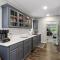 New Pet Friendly Walking Distance to Lake Front