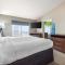 Country Inn & Suites by Radisson, Watertown, SD