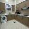 Al Ain Hotel Apartment Family Stay with Balcony and Pool Access - 艾恩