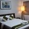 The Bedrooms Maeklong and Services Apartment