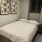 NW119SG-ModernApt-2Guests-2Br-1minHighStreet - 伦敦