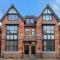 AMBER Delightful Suite Moseley Mews, Birmingham By StayStaycations