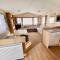 PORTH RETREAT - 3 bedroom self catering caravan close to Porth beach
