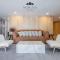Elegant Apartment with Skydeck Pool in Central Condesa - Città del Messico