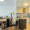 Waterfront Grand Hotel Retreat- Sauna & Gym