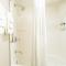 Holiday Inn Express Hotel & Suites Cocoa Beach by IHG - Cocoa Beach