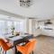 Stunning Detached House with Driveway Parking, Office Room, Self-Check-In, Fast WiFi and Smart TV with Sky and Netflix by Yoko Property - 米尔顿凯恩斯