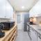Coastal Escape & Sea Views by Hostlovers - مانيلفا