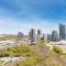 Trendy 1BR Condo Steps from Toronto's Waterfront - Toronto