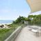 Hastings Park: Scenic Beachside Retreat