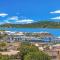 Ocean Views 1Br with Full Kitchen No Steep Hills