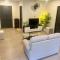 Lanta Sunshine Residence Apt 1 One Bed Apartment with AC and Work Space - Koh Lanta