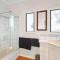 Cozy Home in Cowes sleeps 7