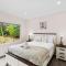 Cozy Home in Cowes sleeps 7