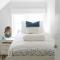 Mariners: Stylish Beachside Getaway with Sea Views - East Wittering