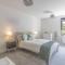Oystercatcher Court - Stunning Coastal Location