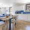 Oystercatcher Court - Stunning Coastal Location