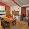 Apartment Red Romantic 2-1