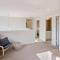 Hillside Haven home - بيند