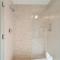 Hillside Haven home - بيند