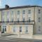 Seaview Apartments - 28-29 Marine Parade, Harwich - Perfect for business & long term stays