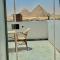 Isis Pyramids and sphinx view - Káhira