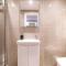 Niru Experience Jewel Of Ifield Road - 伦敦