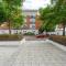 Cosy 2BR Apartment in RG2 with FREE Parking and Sleeps 5 - Reading