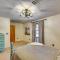 4 Mi to Lake Access Pet-Friendly Home in Bismarck - Bismarck