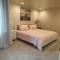 2 bdrm, Walking distance to all - Florence