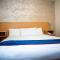 Royal Square Hotel - NEC & Birmingham Airport - Marston Green