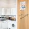 EᴄᴏCʀᴇꜱᴛ - Stylish Apartment with Parking & Wi-Fi by InfinityCrest Nottingham Skip the Fees with us for Direct Host Prices - Nottingham