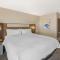 Holiday Inn Express Crestwood by IHG